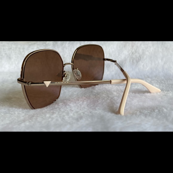 Guess GU7703 Women’s Sunglass (NWOT) main image 6